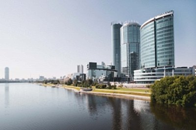 Вид с Макаровского моста на Алматы. Фотограф Евгений Евин